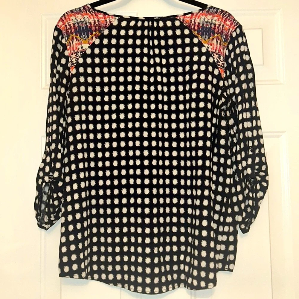 THML Polka Dot Top Coral Design Women's L Navy/White Maximalist Roll Tab Sleeve
